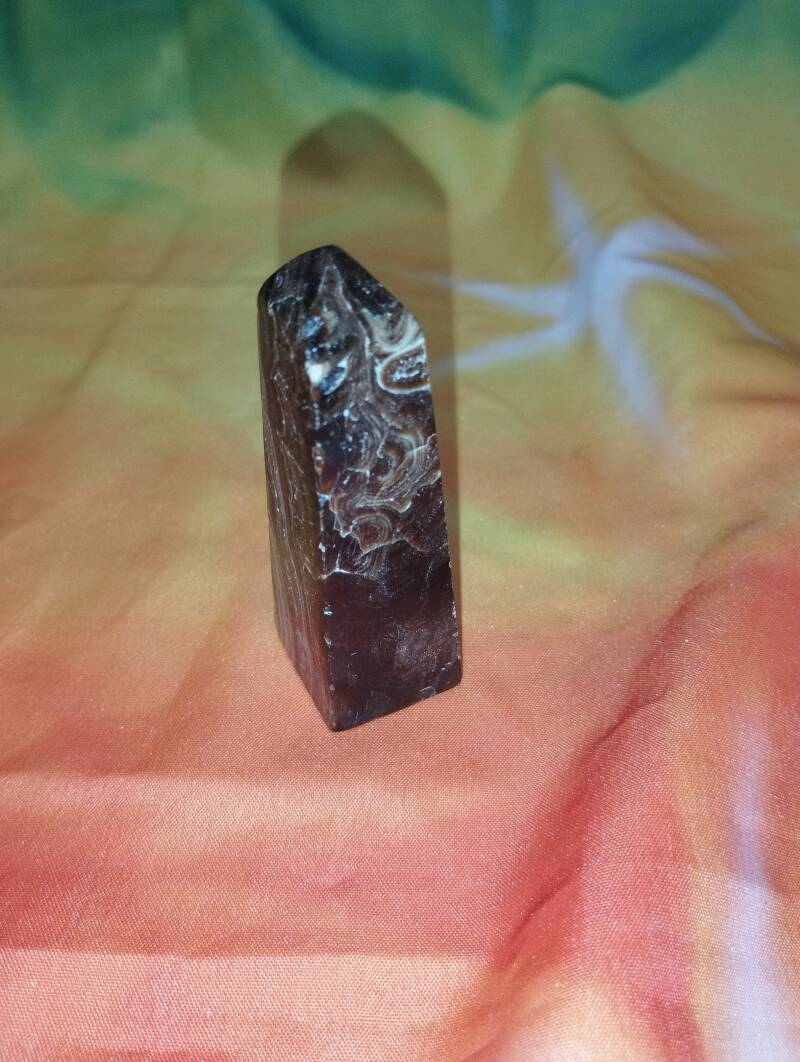 Chocolade calciet obelisk