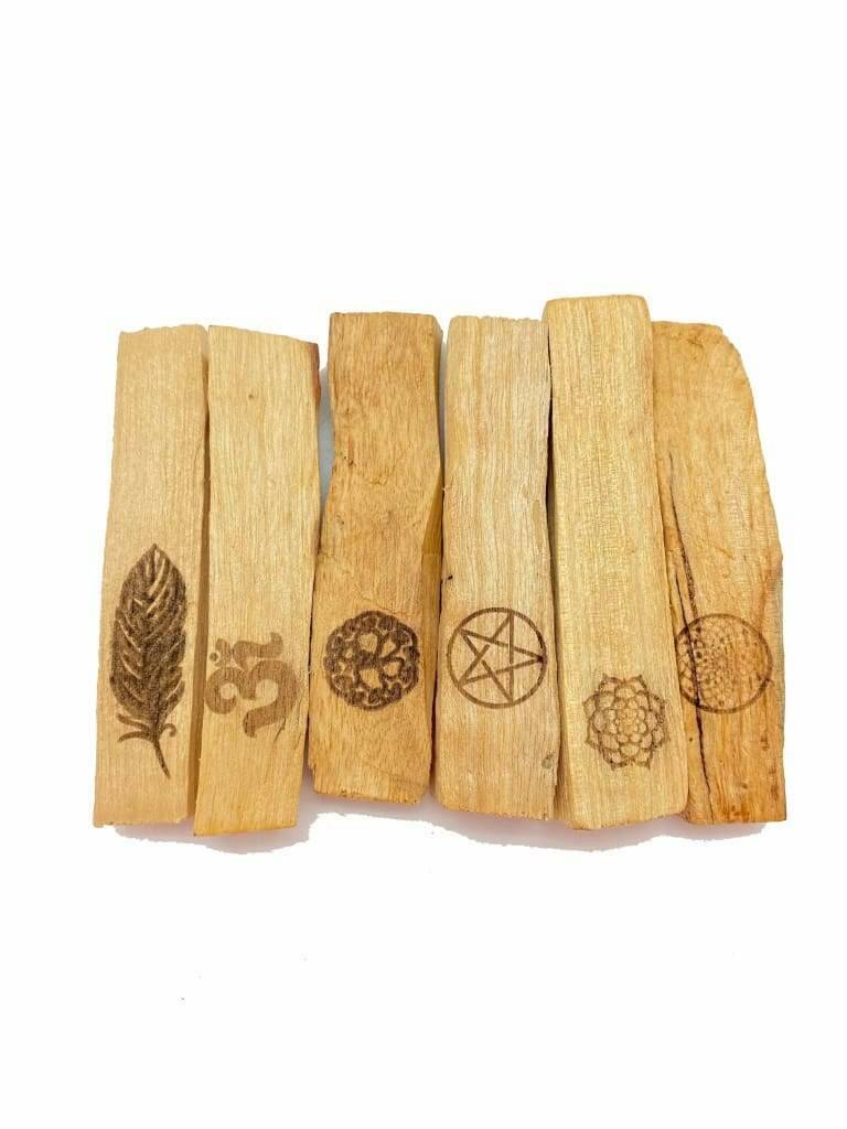 Palo Santo met symbolen