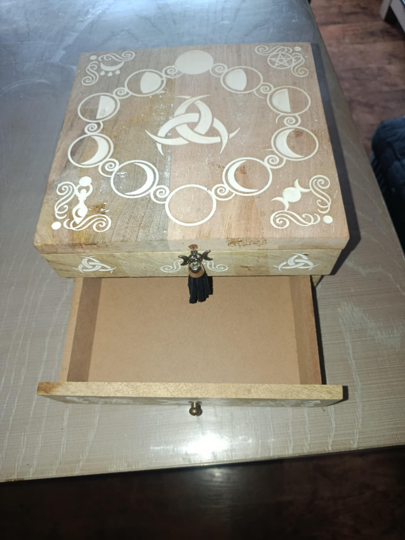 Luxe Mangohouten Altaarkistje Maanfasen – Bewaardoos met Vakverdeling & Lade (20 cm)