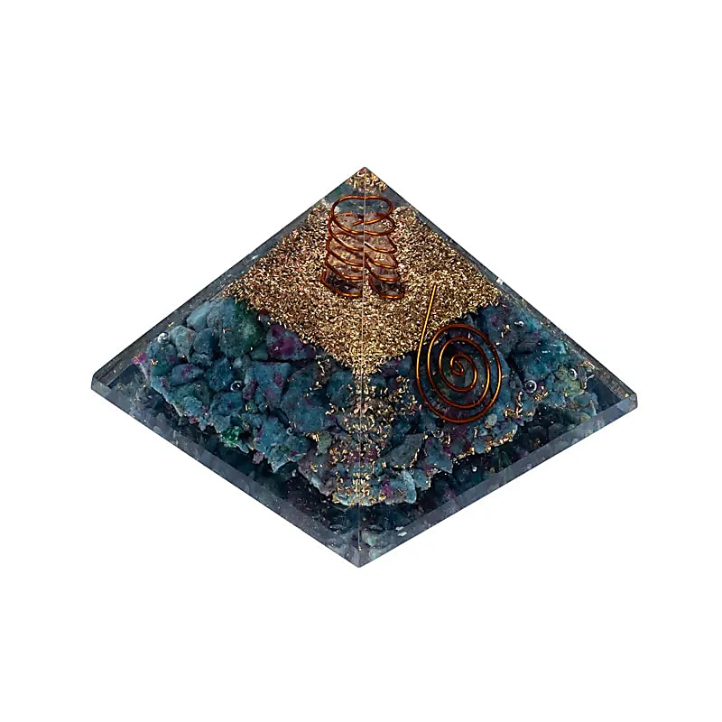 Orgoniet Piramide met Robijn & Kyaniet – Energie, Balans & Chakra Activering