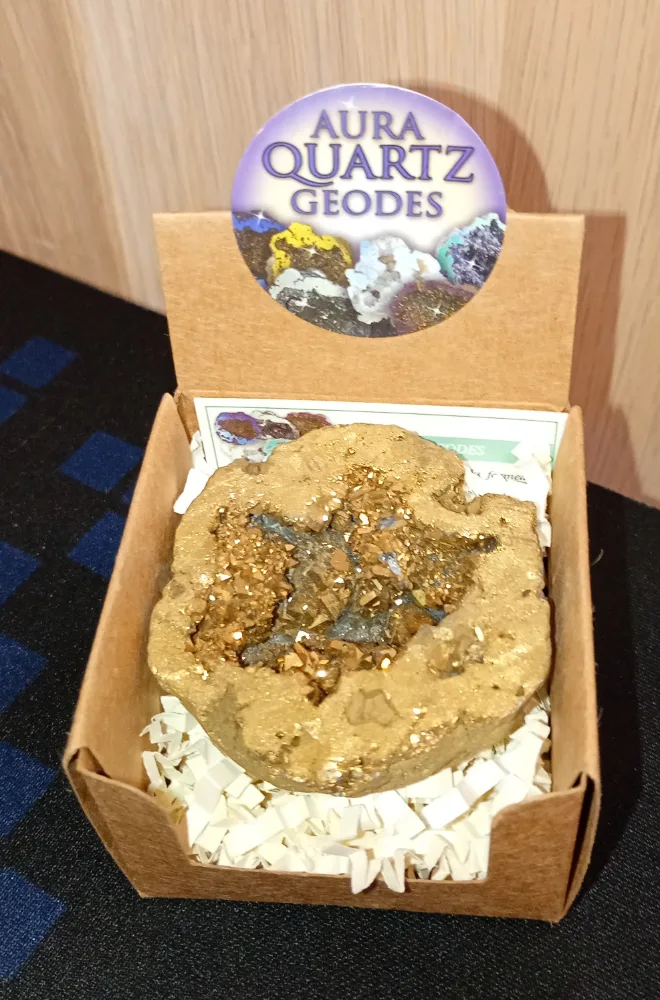 Aura kwarts geode