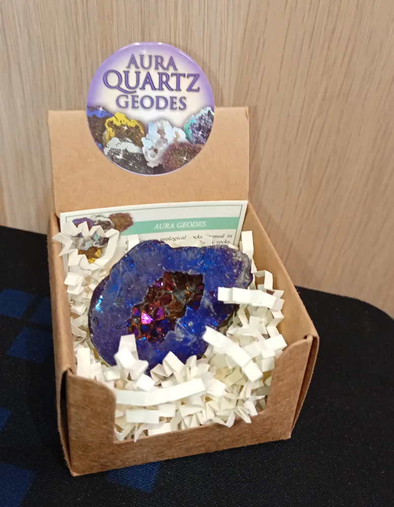 Aura kwarts geode